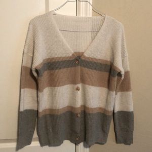 V/-neck button down light weight cardigan